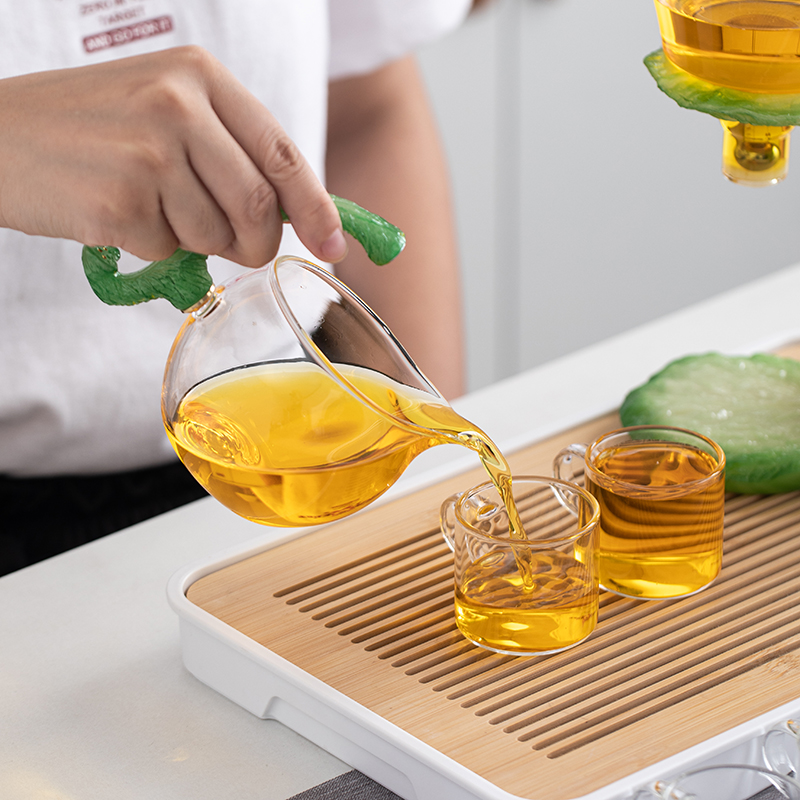 1 set of magnetic lazy tea set - огляд і ціна Nettle Leaf Tea
